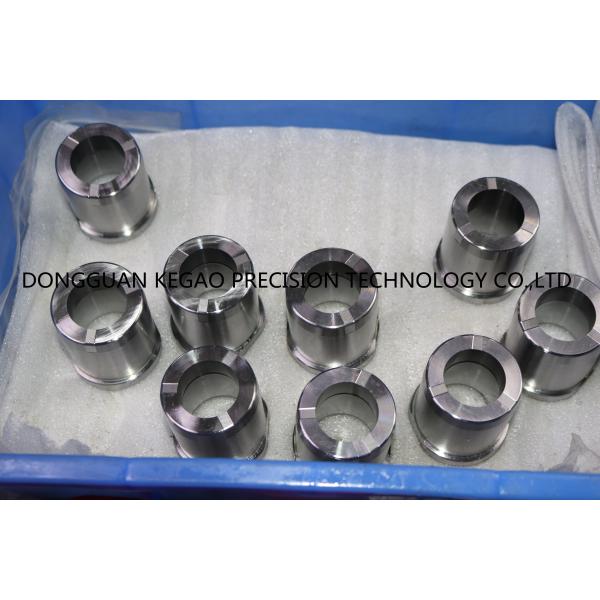 Молоть материала 0.2Ra автомобильных деталей SWPH13 инжекционного метода литья полости