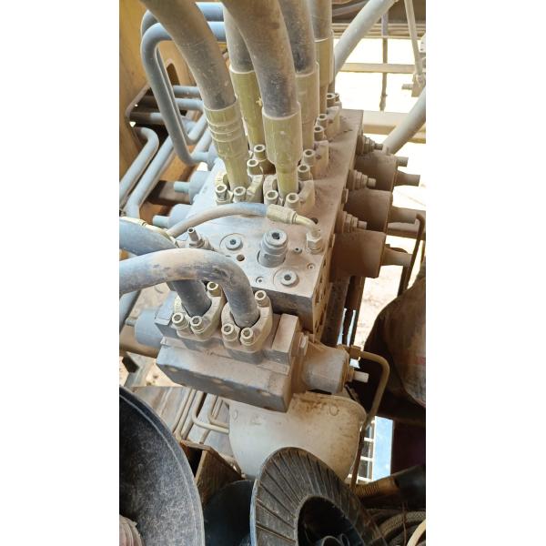 XGC100T 100-тонный ползучий кран - превосходный выбор для 20 лет тяжелой работы