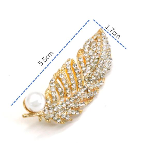 Gold Leaf Brooch Pin for women Diamond Inlaid Alloy Copper Material