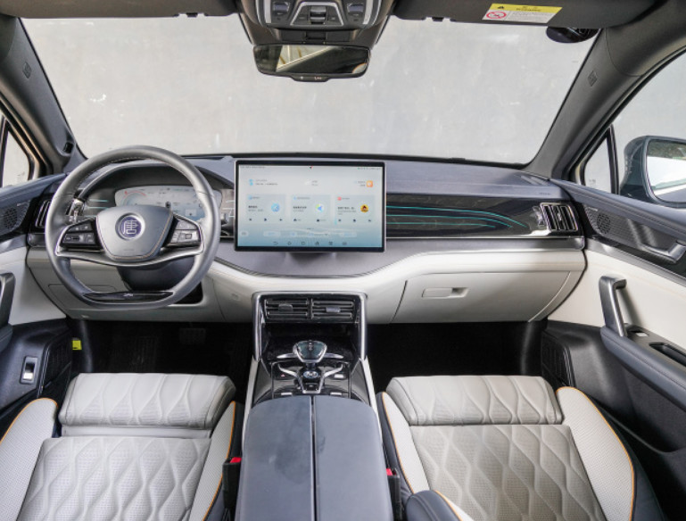 Места двери 7 размера SUV 5 версии корабля- флагмана почетности тяни EV 2022 635km BYD средние