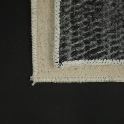 operação de descarga do forro da represa do GCL do forro da argila de 4000g 4500g Geosynthetic impermeável