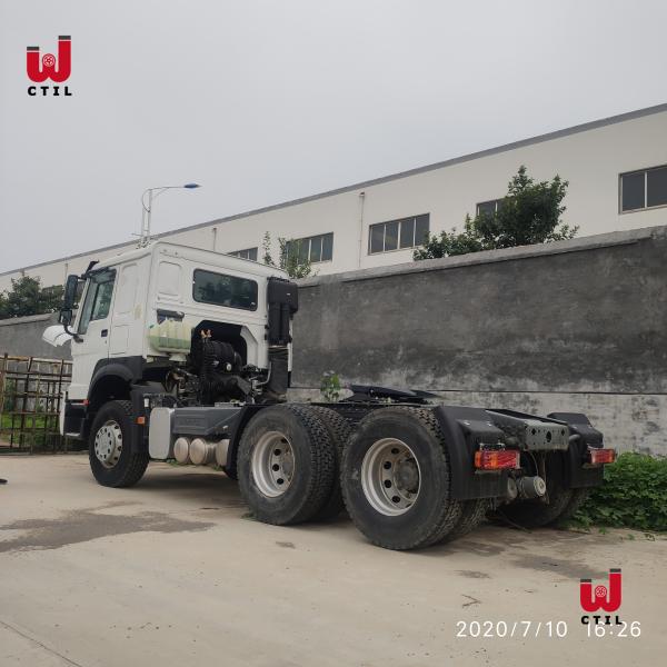 Caminhão diesel novo de HOWO SINOTRUK/usado resistente do trator 340-420hp