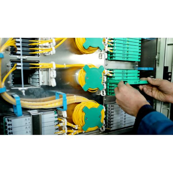 Высокая плотность черного субоптического распределительного каркаса