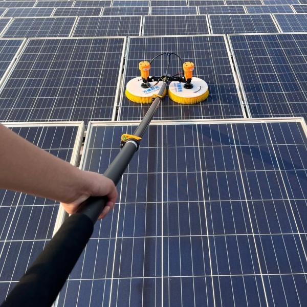 US 336/Piece Mobile Style Two Brush Heads for Solar Panel on Aluminium Telescopic Handle