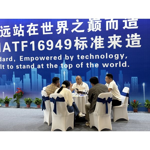 CNC 1600mm Wire Mesh Weaving Loom Machine