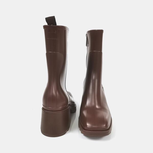 Anti Skid Reinforced Seamless Molded Mid Calf Rain Boots For Lady