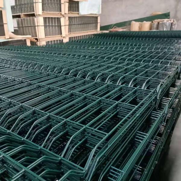 Outdoor Power Coated 3d Welded Wire Fence Bent High Security Curved Mesh