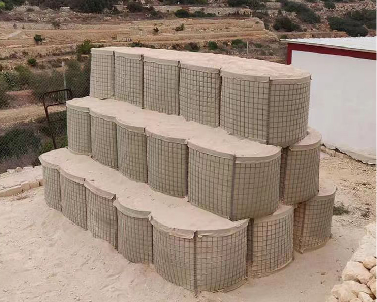 Zinc&Aluminum 350g Defensive Barriers For Sentry Welded 7.62*7.62 cm Sand Retaining Wall Barriers