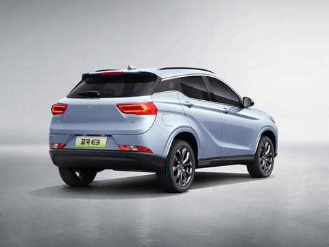 4415x1850x1650MM SUV Carros Seres Landian E3 90 / 150 KW Potência máxima Dong Feng Seres 3