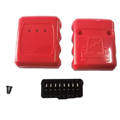 OBD2 dobrou o homem com etiqueta Shell vermelho do carro OBD2