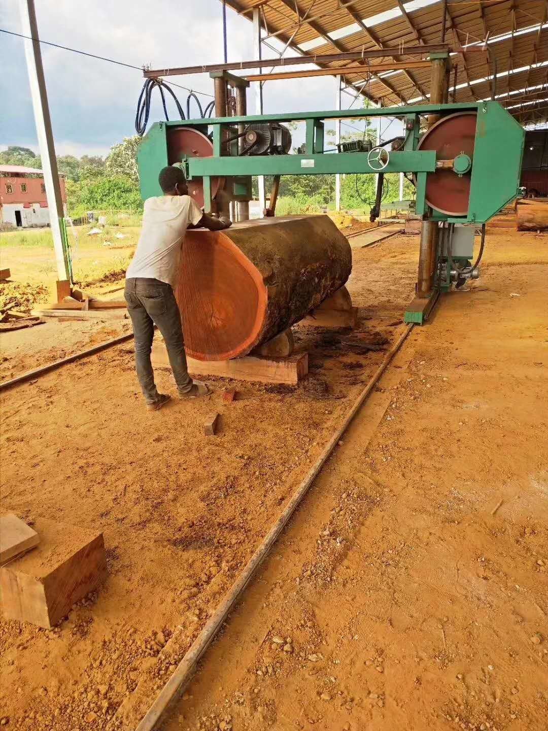 журнал 1500mm большой горизонтальный увидел лесопилку диапазона журнала машины горизонтальную большую