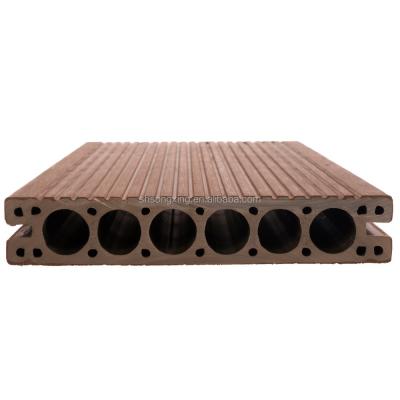 superfície de escovação impermeável impermeável PVC plástico composto de varanda / terraço piso em embalagem de cartão