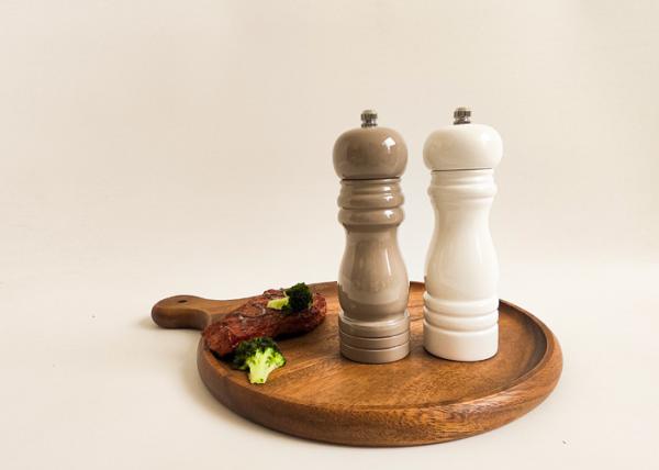 Máquinas de moer sal e pimenta de madeira com preenchimentos personalizáveis Ferramentas necessárias para a cozinha