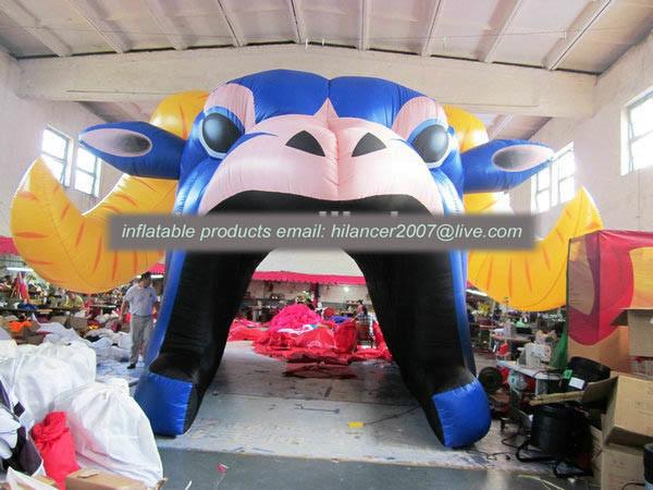 10m long white Sport event Inflatable Football Helmet  Entrance Tunnel with logo