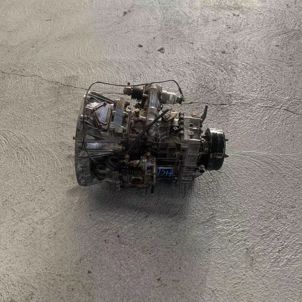Factory Supply Original Japanese 6-speed 6D17 Used Diesel Engine  Gearbox Assembly for Mitsubishi