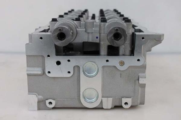 D4CB D4CBVGT Complete Cylinder Head Assembly For Hyundai  22100-4A100 908753