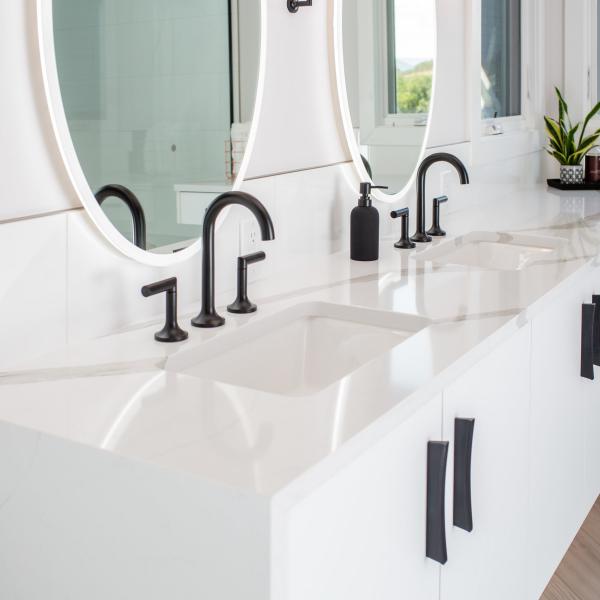 Double Sink Waterproof Bathroom Vanity Units Modern Wood Matte White Plain Lacquer