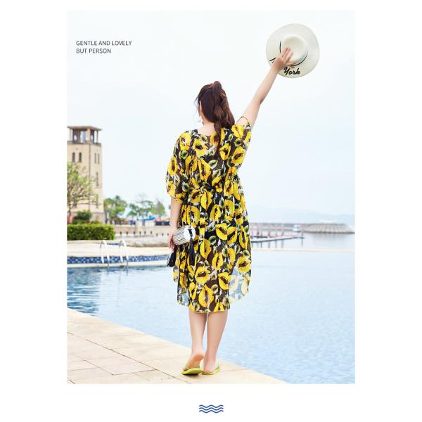 style bikini three-piece swimsuit female blouse sunscreen gather Korean version of the corner hot spring swimsuit