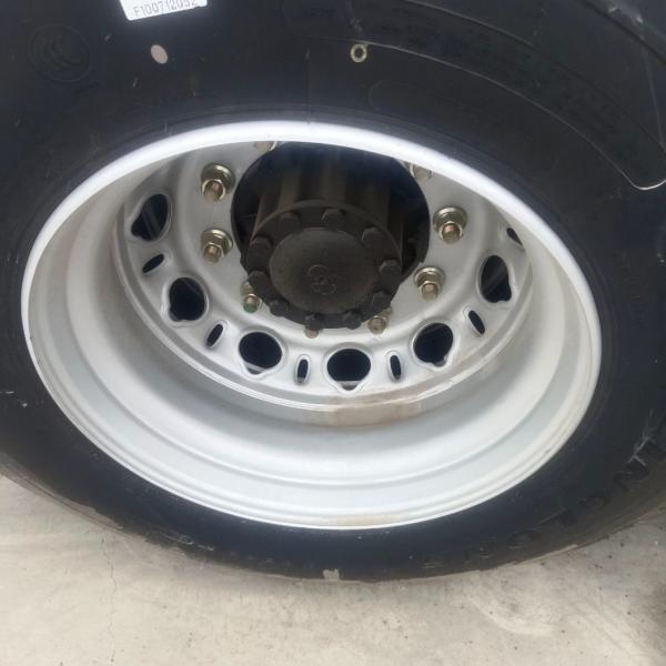 Shaanxi Automobile Delong 6X4 Diesel Tractor Truck Sales for Towing Semi Trailer Needs