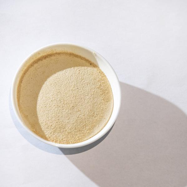 Fertilizantes agrícolas orgânicos compostos de aminoácidos em pó