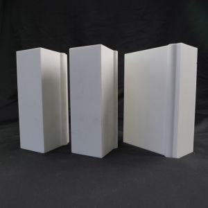 Customizable 300 MPa Alumina Ceramic Brick High Corrosion Resistance