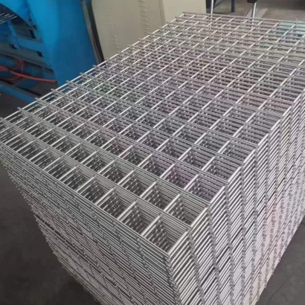4mm Thickness Welded Mesh Panel Low Carbon Steel Corrosion Resistance