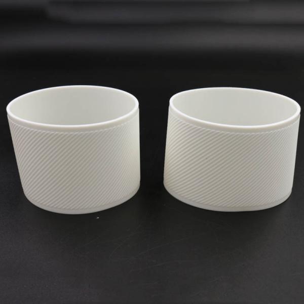 Le caoutchouc de silicone antidérapant d'OEM fournit la douille portative pour la bouteille d'eau