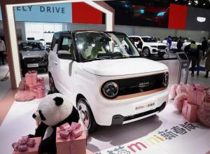 Carro com porta traseira New Energy elétrico 120km NEDC dos assentos dos carros