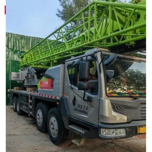 Zoomlion Truck Crane 55ton Ztc550h / Qy55V Hot Sale in Kazakhstan