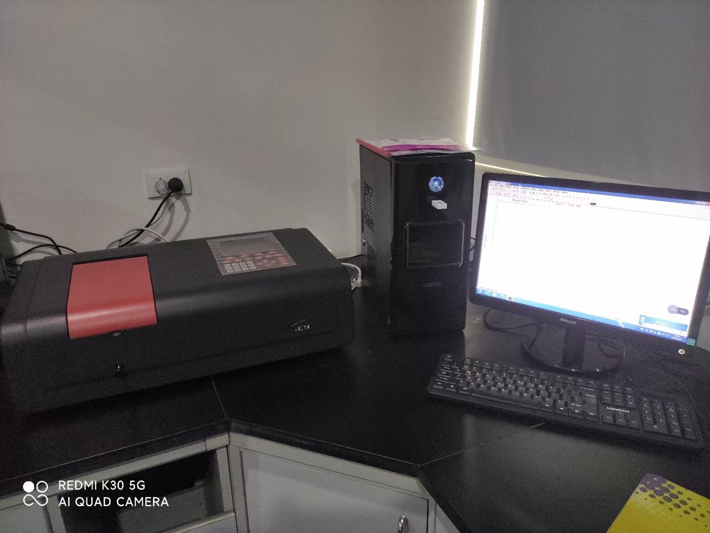 Установка длины волны спектрофотометра Vis экрана Lcd автоматическая