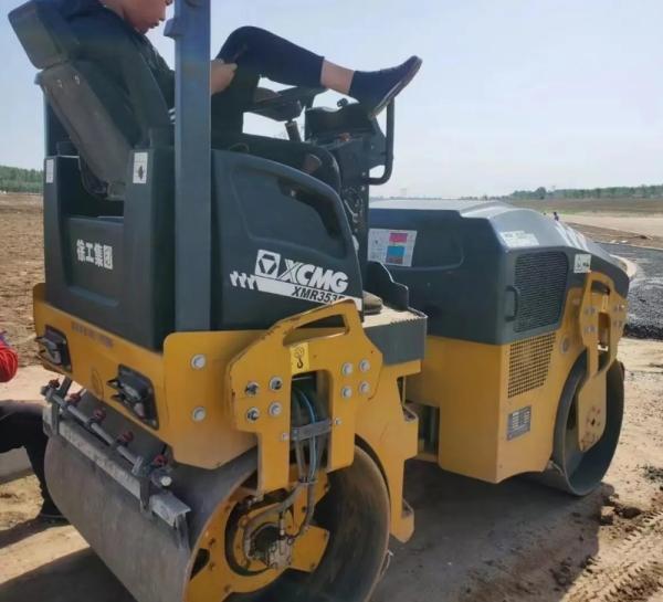 High Strength 3500kg Used Road Roller XCMG XMR353E 50 Hz Vibration Frequency