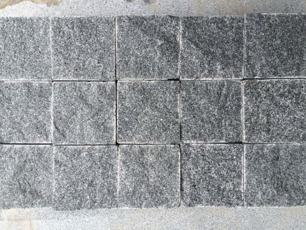 Dark Grey Granite Cobblestone Pavers , 2.8g / Cm3 Density Granite Cubes Paving
