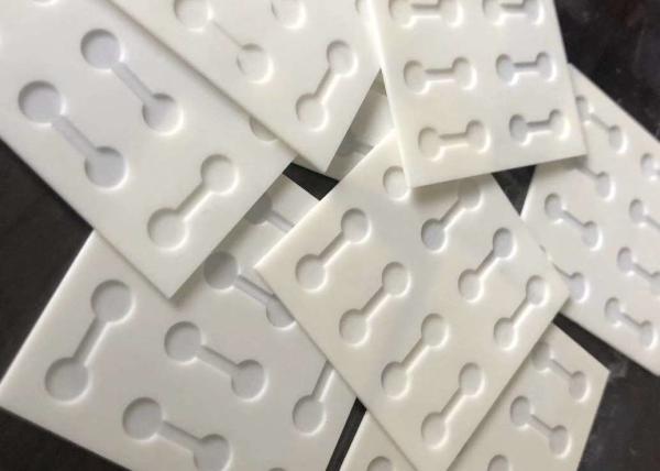 Aluminum Oxide Ceramic with Insulation Resistance 1012 Ω·cm Flexural Strength 400 MPa