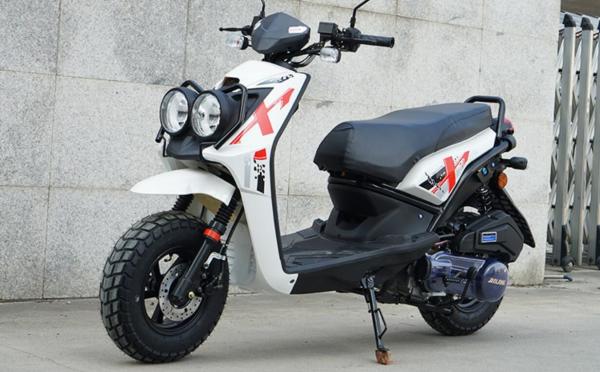 Forced Air Cooled 2 Wheel 150CC CVT Adult Motor Scooter