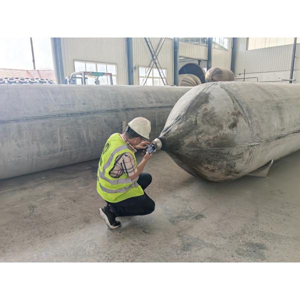 Smooth Safe Vessel Launching Marine Airbag With Nylon Rubber Inner Material Length 5m-24m