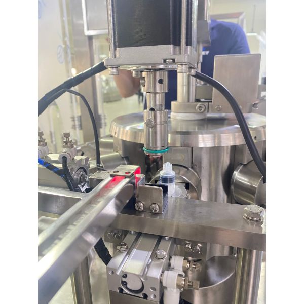 Plunger Type Automatic Plastic Syringe Gel Filling and Capping Machine