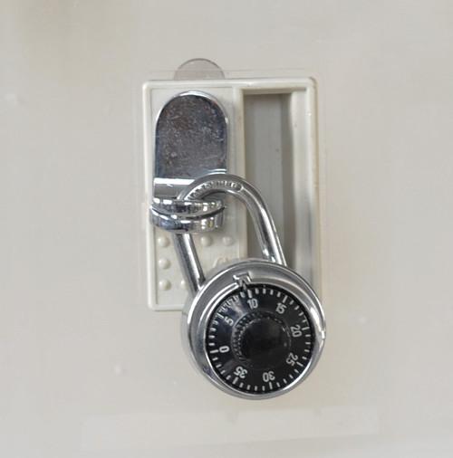 Plastic Gym Lockers Wtih Master Combination Padlock , 4 Tier Employee Storage Lockers