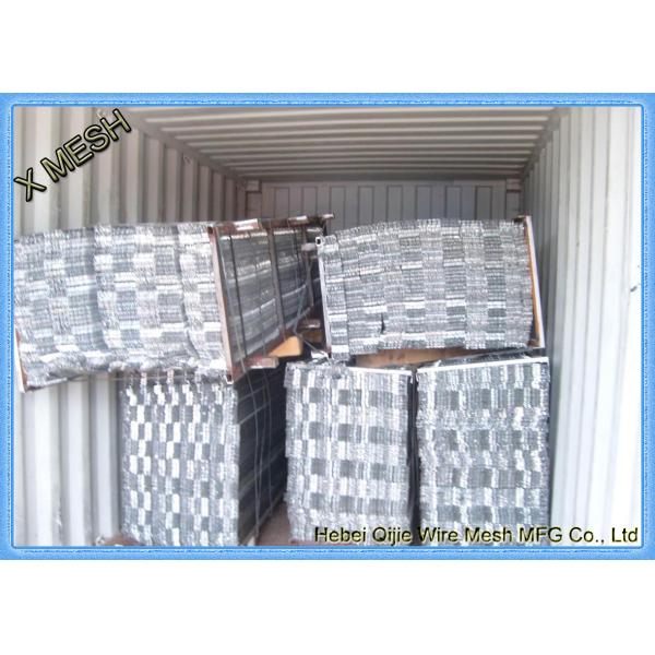 27 X 96-дюймовая оцинкованная сваренная проволочная ткань Металлическая реберная стойка