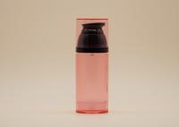 Le distributeur privé d'air rouge clair met le volume en bouteille facultatif noir de la pompe 30ml 50ml 80ml