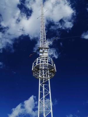 Torre de aço equipada com pernas do fio de Guyed da antena da estrutura três