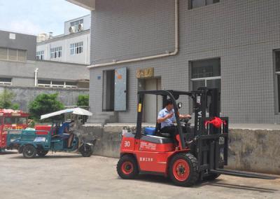 3~6m High Lifting 3 Ton Warehouse Lift Truck With Isuzu Diesel Engine