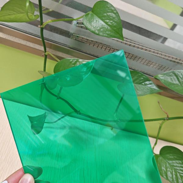 Plaque pleine en polycarbonate vert 1,0 mm-18,0 mm pour panneaux architecturaux