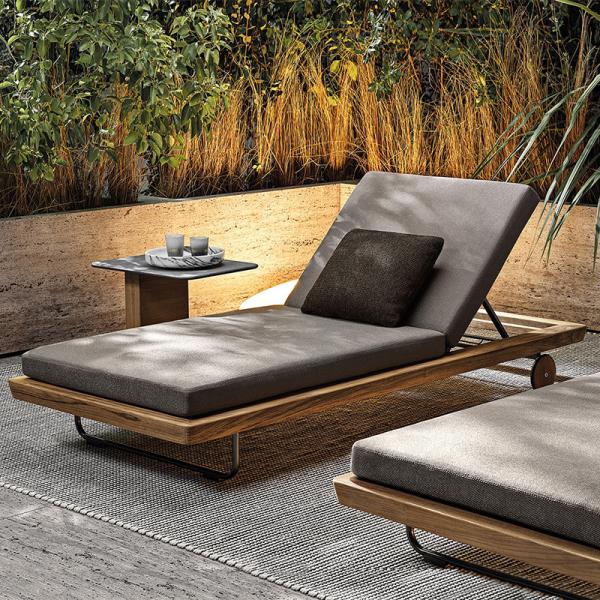 Customized Luxury Pool Teak Wood Lounge Chair With Wheels Lesiure Bed