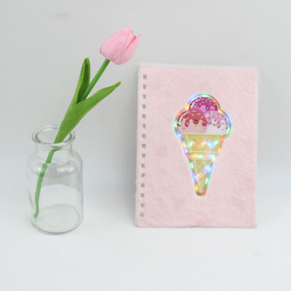 Тетрадь и ручка изготовленных на заказ подарков бесплатной раздачи плюша пушистых небольших Ультрапортативный