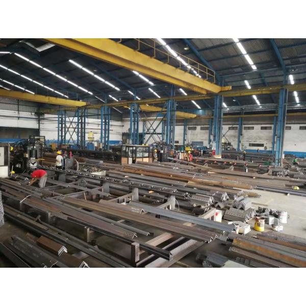 CNC гидравлического электропитания высокоскоростной двигает под углом пробивая автомат для резки с функцией маркировки