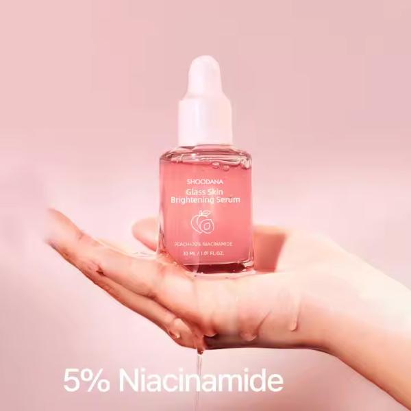 ODM / OEM Private Label Korean Glass Skin Hydrating Brightening Face Serum Peach 70% Niacinamide Serum for Uneven Skin Tone
