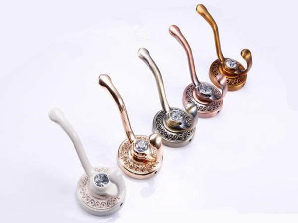Crystal Light Coffee Decorative Coat Hooks Elegant Zinc Bag Hangers European Livingroom Jacket Holders