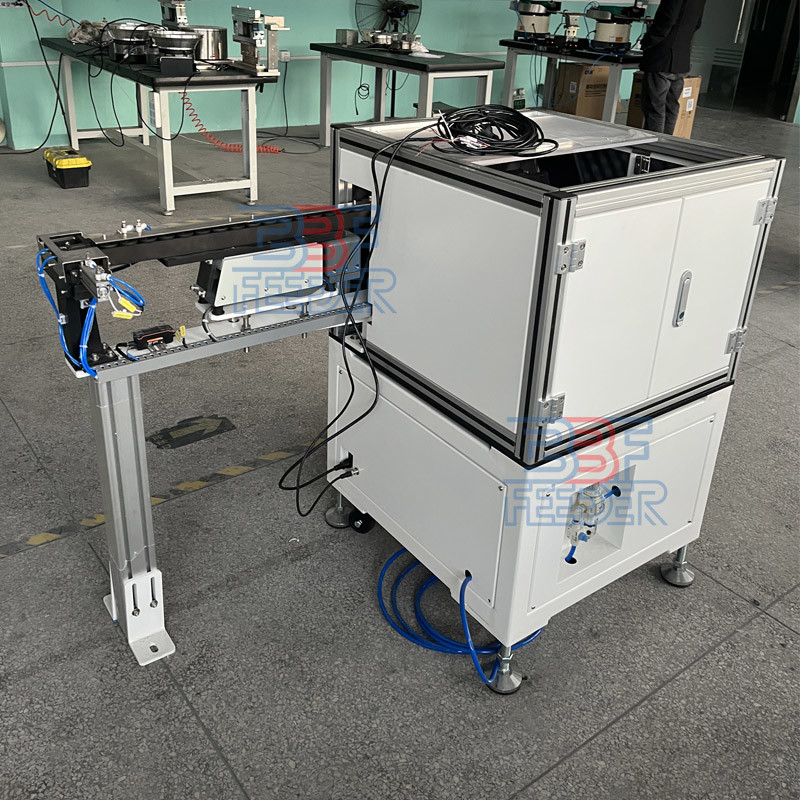 PLC Шаг кормильца Большая емкость постоянной скорости орехов кормление машины