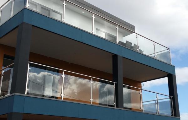 Outdoor Balcony Stainless Steel Glass Balustrade Stain / Polished Finishing