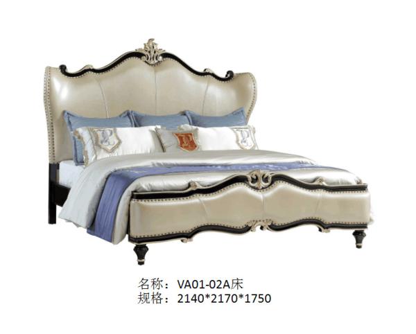 Luxury home furniture Leather Bedroom furniture set of King bed in Leather upholstered by high glossy painting furniture